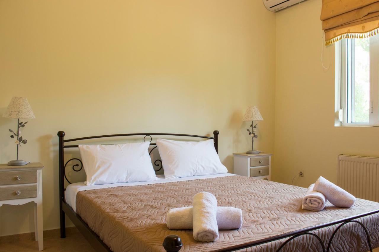 Physis Rental Estate Pigí Екстериор снимка